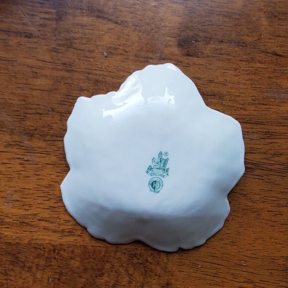 Vintage Belleek Ireland Sycamore Leaf Dish Luster Finish, 4.5" - Picture 3 of 4